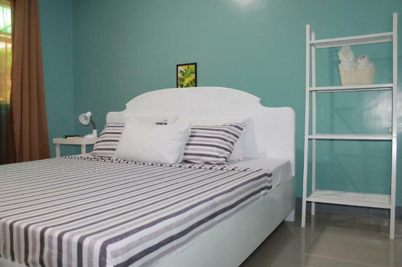 Green Park Tourist Inn Puerto Princesa Exteriör bild