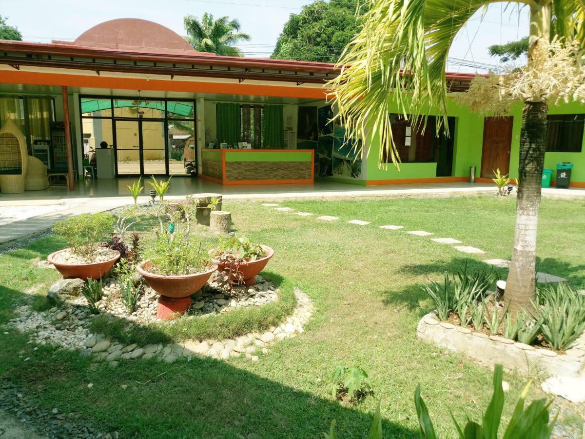 Green Park Tourist Inn Puerto Princesa Exteriör bild