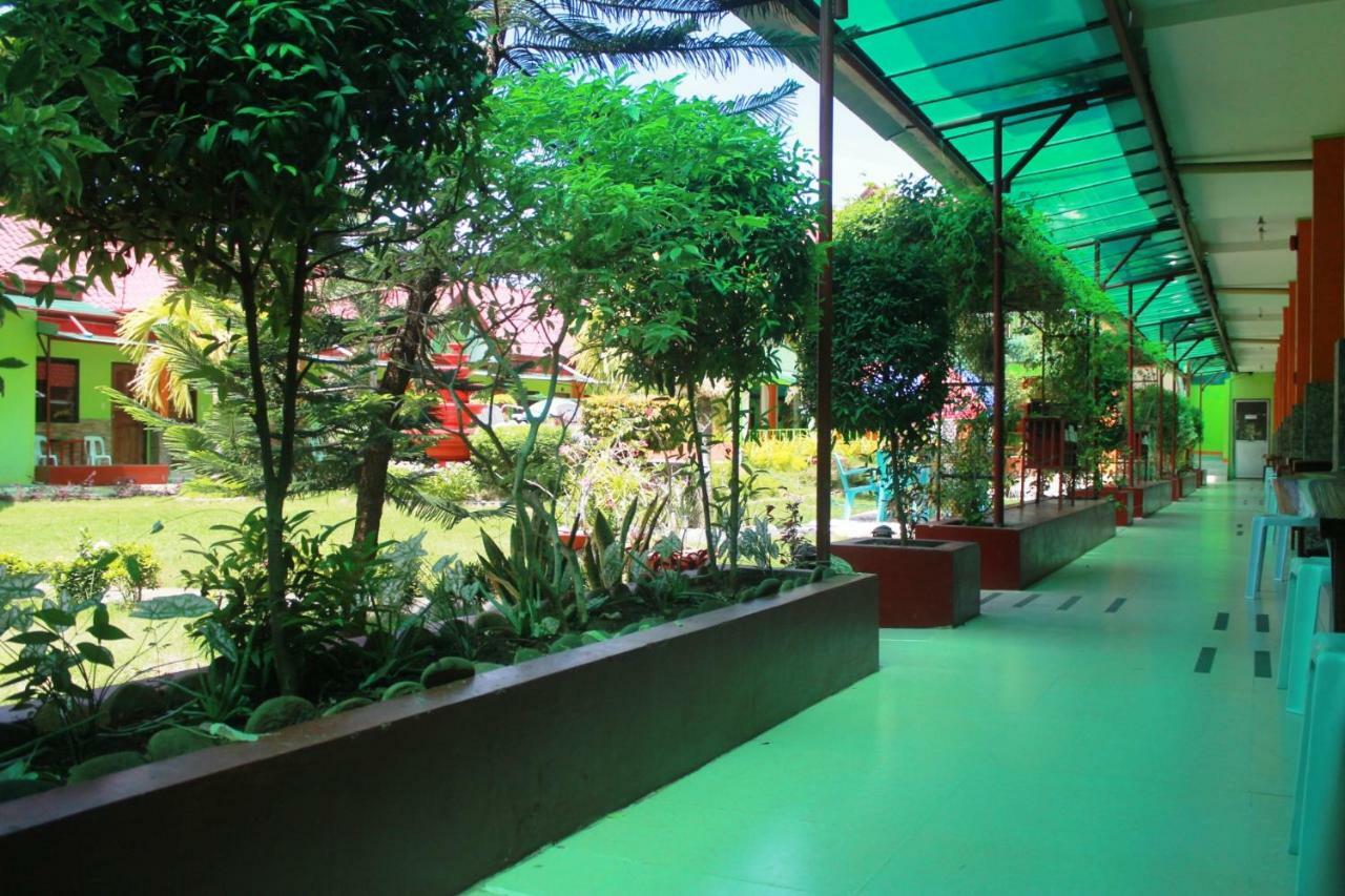 Green Park Tourist Inn Puerto Princesa Exteriör bild